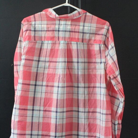 Old Navy Classic Button Up Plaid Blouse - Size XL - Picture 5 of 5